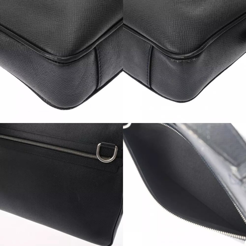 LOUIS VUITTON Taiga Boreal M32640 bag - Picture 8 of 12